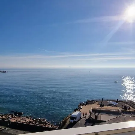 Le Marty 53 Un Balcon Sur La Centre Historique